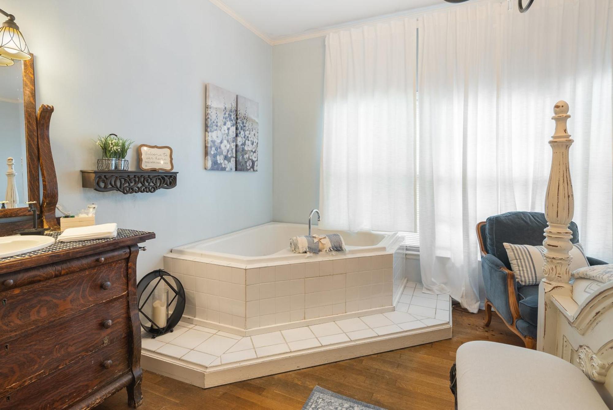 Beland Mansion-Blue Jay Suite! Fort Smith Kültér fotó